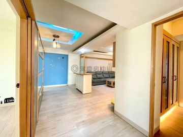 稀有!鳳山體育館|陽台進出|三面採光|精美裝潢大｜高雄市鳳山區松江街