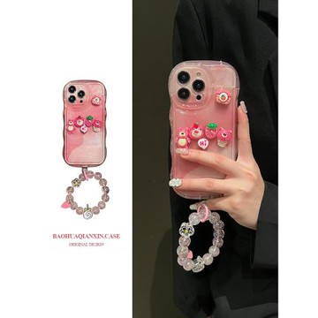 粉色公仔草莓熊適用蘋果14promax手機殼新款高級感13帶鏈條12防摔全包11卡通可愛iphone14pro小眾女pm創意15