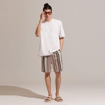 【全程台灣製造】-不對稱線性寬版上衣-香檳白