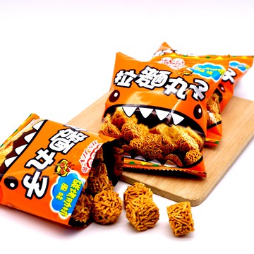 嘴甜甜 拉麵丸子-碳烤肋排 10元 餅乾系列 晶晶 雞汁 肋排 海苔 餅乾 零食 點心 麵線 拉麵 科學麵 糖果 現貨