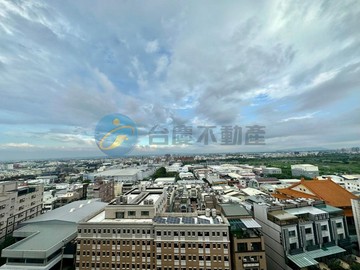 類東區~超值超美格局貴族景觀２房大樓｜台南市仁德區文心路