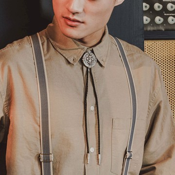 【MF select】  典藏鳶尾花 保羅領帶 Bolo Tie 皮繩領帶 皮繩項鍊 領繩 領結 領帶