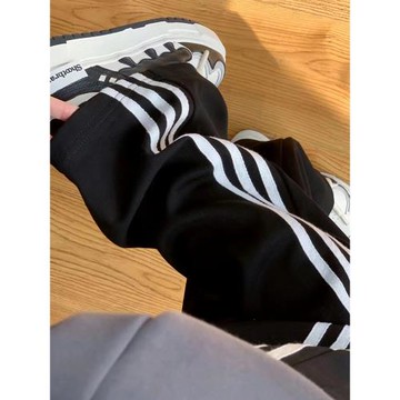 黑色三條杠運動褲女秋冬2025新款直筒衛褲子寬松闊腿條紋休閑長褲