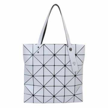 ISSEY MIYAKE BAOBAO BLOCKY 幾何方格6x6 托特包(灰米白)霧面