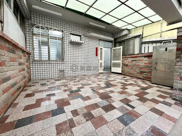 洲際漢神旁、大面寬孝親房、雙車庫透天｜台中市北屯區豐樂路