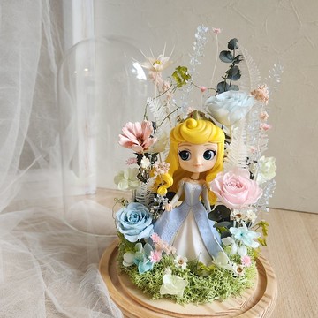 睡美人圍繞森林玻璃花鐘 粉藍清新色系 永生花 乾燥花 畢業禮物