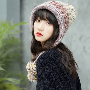 幸福揚邑 韓版彩色毛球雙層保暖護耳小顏針織毛線帽-米