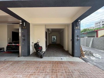 塗城國小全新完工｜4房邊間雙車別墅�｜台中市大里區至善路