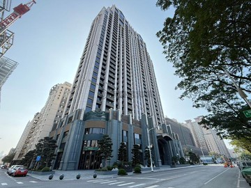 農16京城天贊帝寶CP質高看公園毛胚屋｜高雄市鼓山區神農路