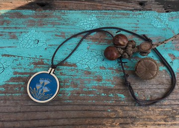 藍晒臘梅方型項鍊