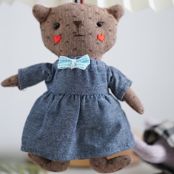 手作布偶可愛藍裙小熊掛件122706C