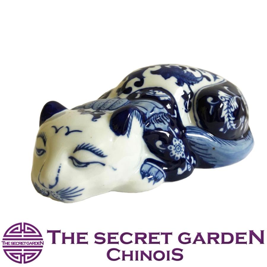 THE-SECRET-GARDEN シノワズリ ブサカワ 猫 置物 小 青白陶器