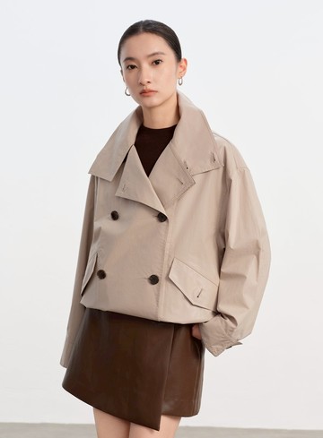 亮面燙膜雙門襟短版風衣