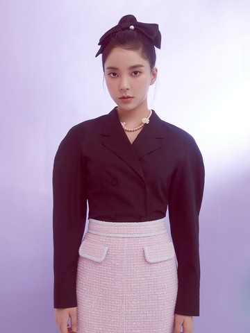 No.6 Top - Black
