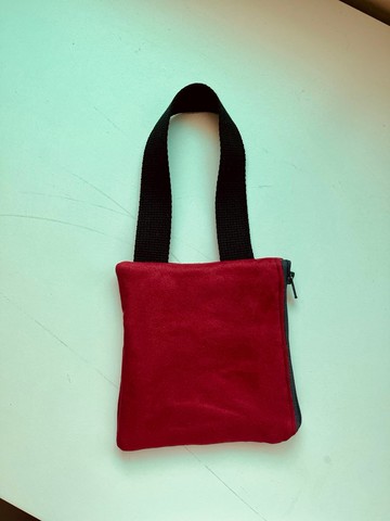 紅色素雅手挽萬用外出包