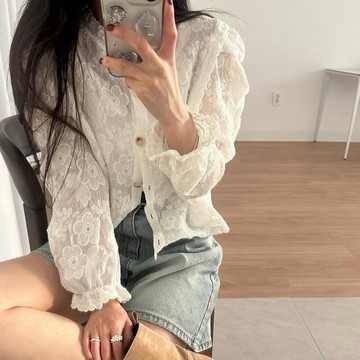 ˏˋ 𝐻𝑒𝑦 𝑆𝑝𝑟𝑖𝑛𝑔 - ̗̀🌷⛅️ ̖́韓國chic夏季新款法式花邊圓領刺繡花朵文藝風長袖襯衫 女生上衣 薄外套