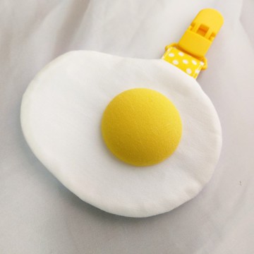 任性的荷包蛋。立體蛋黃造型平安符袋 (可繡名字)