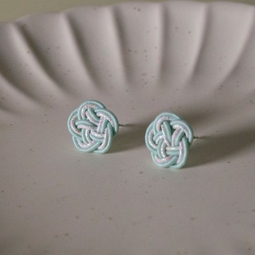 【Veverka】梅影-水青色 水引耳環 梅結び 編織 水引細工