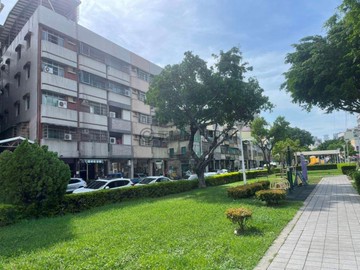 福東國小陽台進出面公園綠地超大三房平車｜高雄市苓雅區河南路