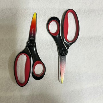 [沐沐屋] 芬蘭 FISKARS 漸變色 兒童剪刀 學生剪刀-