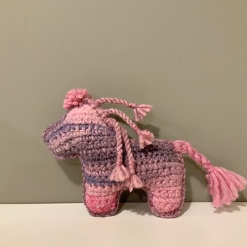 小馬其實並不小—獨處的自由 鉤織小馬—吊飾/馬年/玩偶