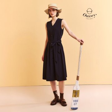 OUWEY歐薇 V領開襟圓弧竹纖維長洋裝(深藍；M-L)