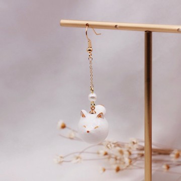 雪狐團子 一對耳飾 | 耳夾 | 耳勾