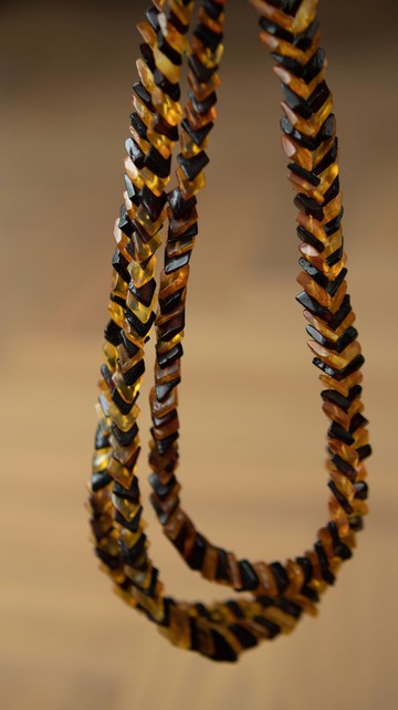 天然琥珀菱形疊片 金珀蜜蠟血珀大小漸變 項鏈