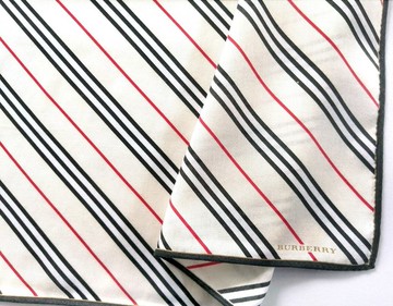 復古 Burberry 斜條紋手帕 - 簡約優雅 20 x 19.5 英吋