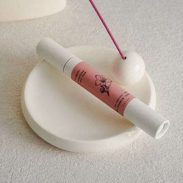 收禮人自選香氣｜#新年開運【UD LAB】15支禮盒裝｜一息線香＆陶瓷小球線香座（抹葉Midoriha/花霞Hanagumo/宵櫻Yozakura/霧薔Kiribara)