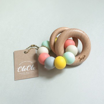 客製化刻名寶寶手搖鈴 固齒器 天然櫸木 牙膠 嬰兒玩具 彌月禮盒