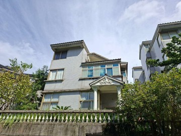 金石山莊獨棟花園別墅有車庫｜台北市文山區秀明路一段