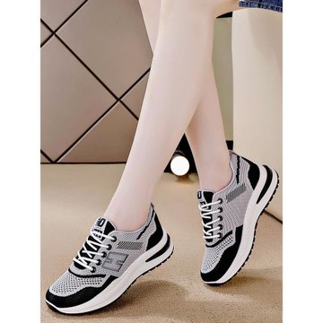 真皮跑步鞋女夏季鞋子輕逸女鞋休閑鞋網面透氣跑鞋減震輕便運動鞋