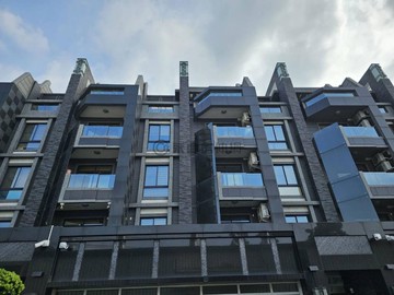 鳳翔特區雙捷運｜大雅京都NO8｜輕屋齡電梯雙車墅｜高雄市鳳山區環河東街