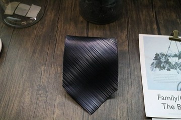 黑灰色细条纹真丝领带礼盒装商务休闲