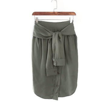 蕉品牌春夏裝專柜撤柜女裝深綠色松緊腰綁帶單排扣襯衫裙 11999