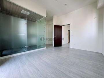 【苗栗市】北苗商圈整層獨戶雙車B｜苗栗縣苗栗市豐年路