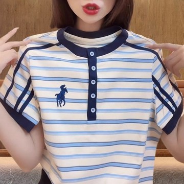 小馬刺繡上衣 T恤 上衣 短袖衫 T恤衫 短袖上衣 新款條紋短袖上衣女時尚刺繡小馬T恤 夏日懶人穿搭 韓國衣服 日韓服飾