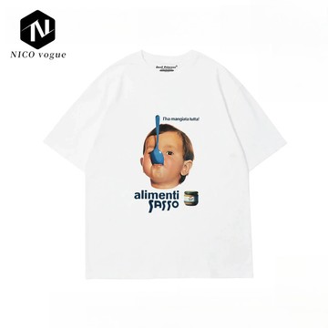 【Nico】美式復古 100%純棉 人像印花 寬鬆 大碼 杏色短袖T恤 設計感上衣 短T 短踢 男生短袖 情侶 短袖上衣