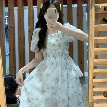 免運 臺灣出貨法式初戀方領碎花連衣裙女夏小個子甜美氣質收腰溫柔泡泡仙女長裙限時下殺 0515🔥🔥