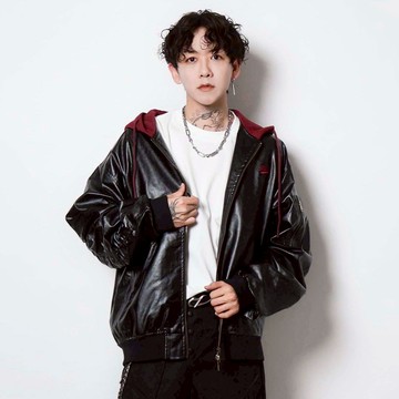 電繡LOGO拼接連帽High street皮外套