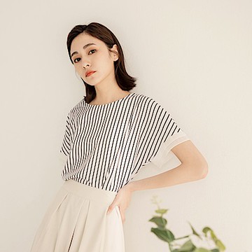 OB嚴選-條紋袖口拼接連袖上衣
