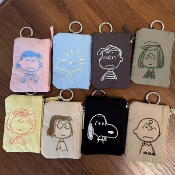日系卡通刺繡鑰匙包 可伸縮掛鉤鑰匙包 身份證公交卡包 可掛收納包  零錢包 刺繡 伸縮可掛鉤 鑰匙包 可愛卡包 收納包