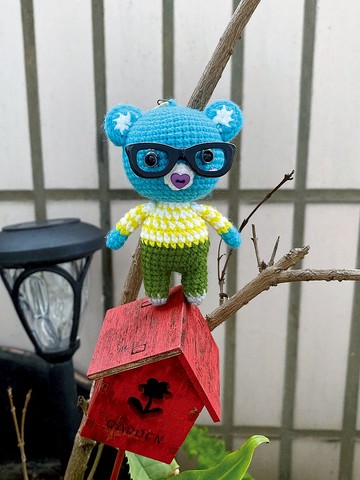 戴眼鏡的藍色小熊 吊飾 鑰匙圈