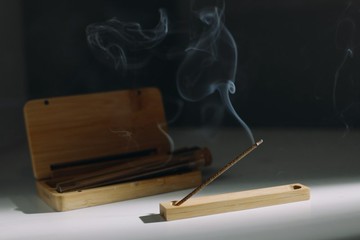 白屋小物-木竹線香收納盒+土地香