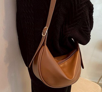 Elsso 女款半月型斜背包  270 x 170 x 80mm  咖啡色