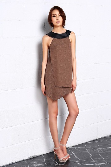 圓領不對稱壓花包裙金色