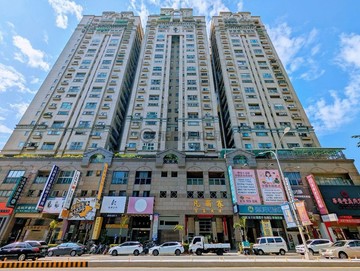 正30米崇德路★精華地段★大面寬邊間旗艦店面｜台中市北屯區崇德路二段