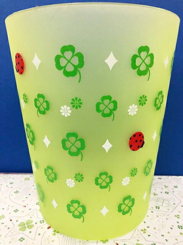 【震撼精品百貨】Hello Kitty 凱蒂貓 塑膠垃圾桶-幸運草圖案#06245 震撼日式精品百貨