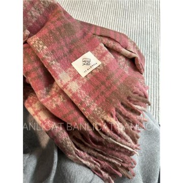 BanliCat保暖新品秋冬顯白樹莓粉格紋流蘇圍巾女加大長款圍脖情侶